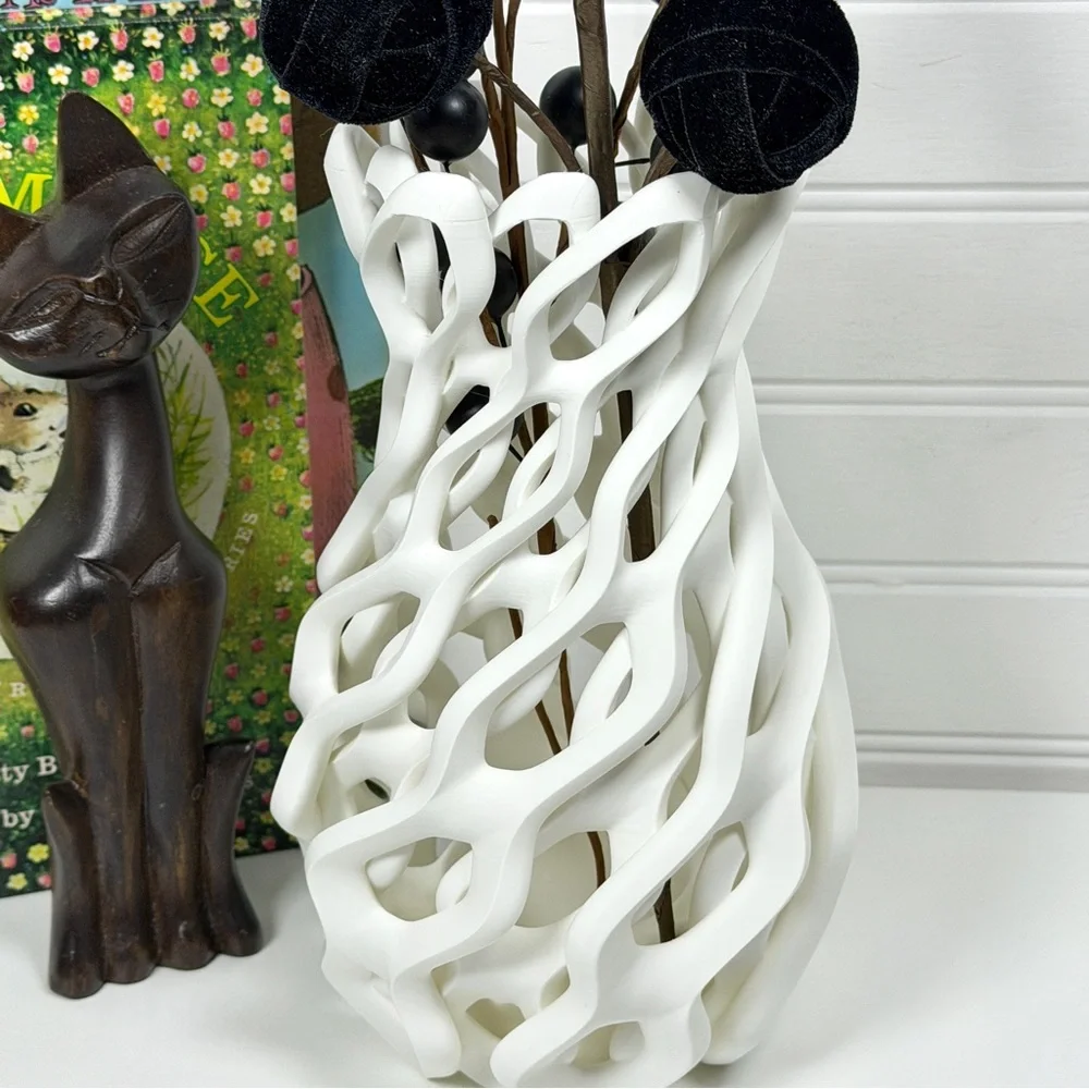 Sculptural Vase, Chain Vase, Wavy Openwork Decorative Vase